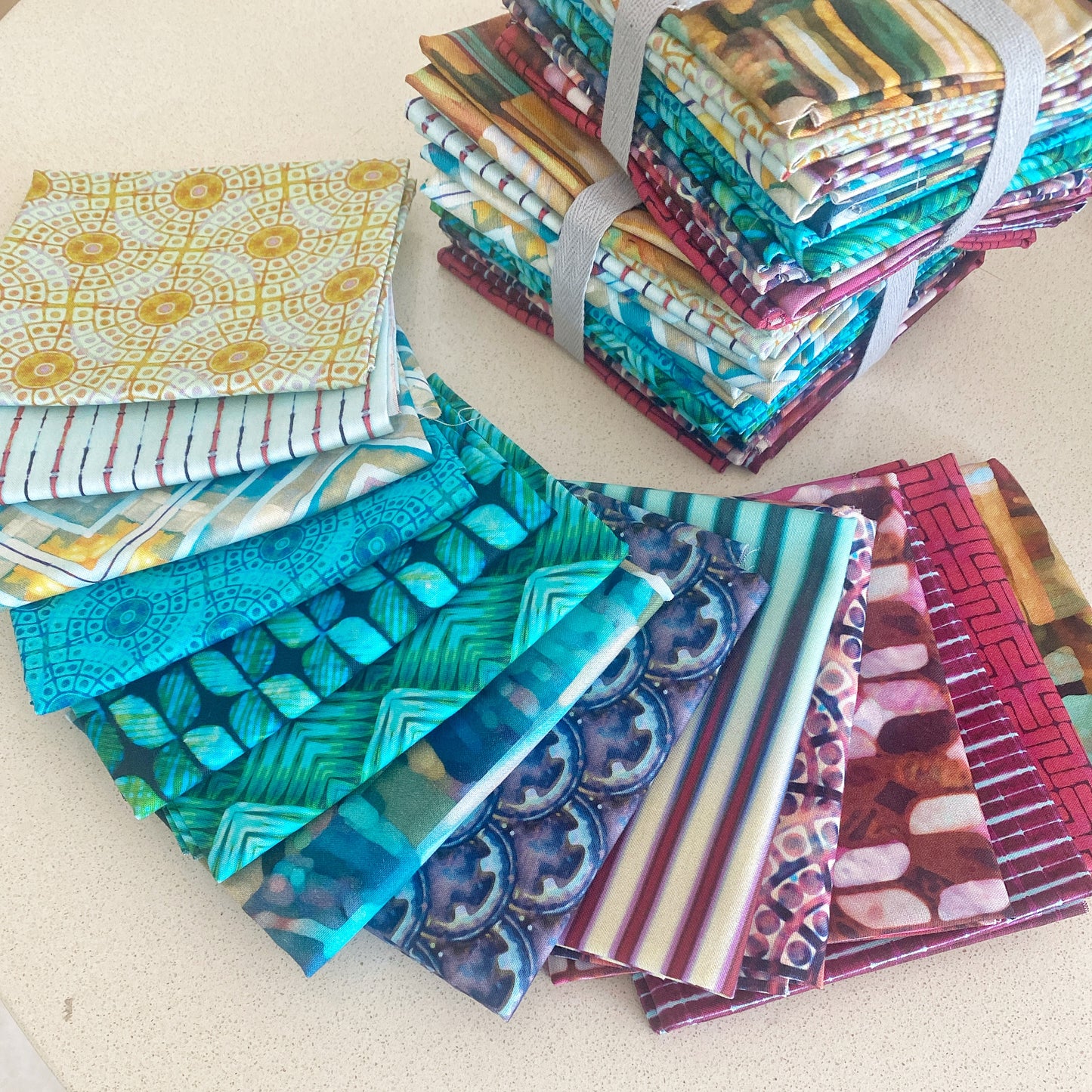 Mosaic Fat Quarter Bundle - Billy Reue