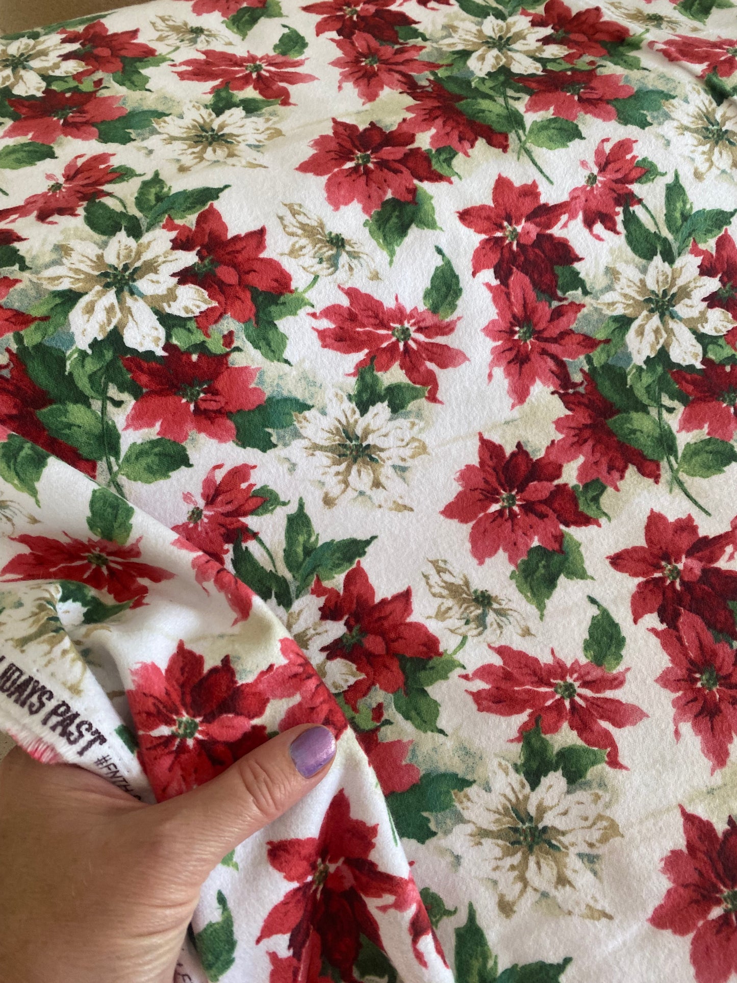 Flannel - Poinssettia Multi (HALF METRE)
