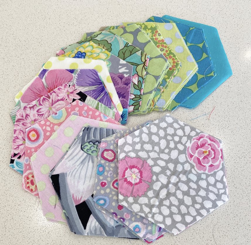 2.25" Hexagon Pack (Kaffe Fassett mix pastel)