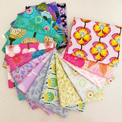 Anna Maria Textiles Fat Quarter bundle  (mix1)