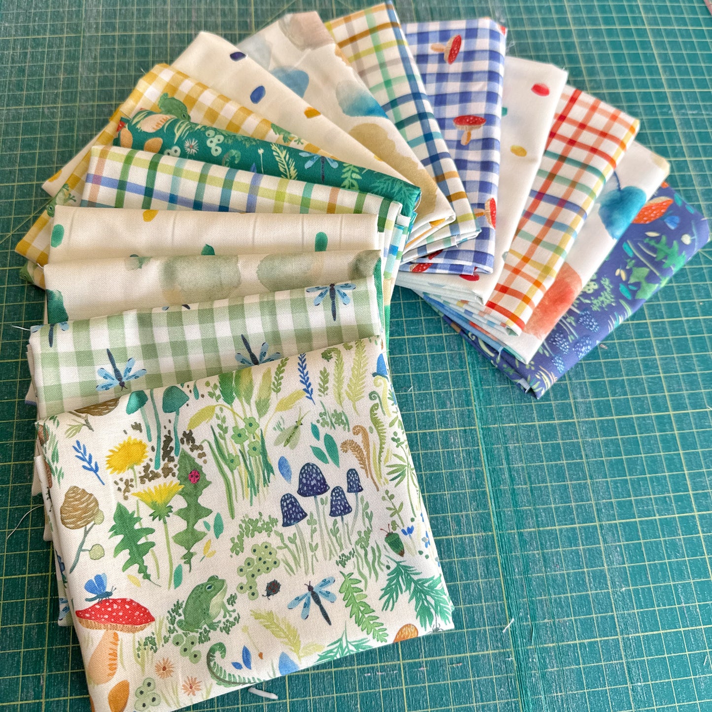 Garden Explorer Fat Quarter Bundle - Wee bluebell