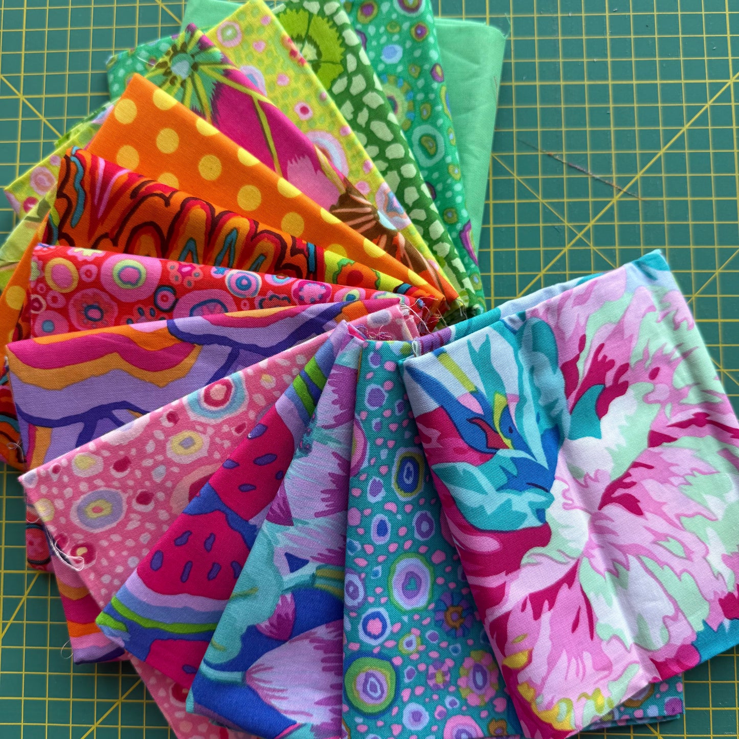 Kaffe Collective Fat Quarter bundle (Summer 2026)