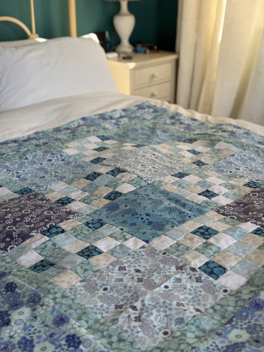 PREORDER Winter Cosy Quilt Kit
