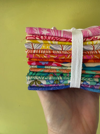Anna Maria Textiles Fat Quarter bundle (Brights)