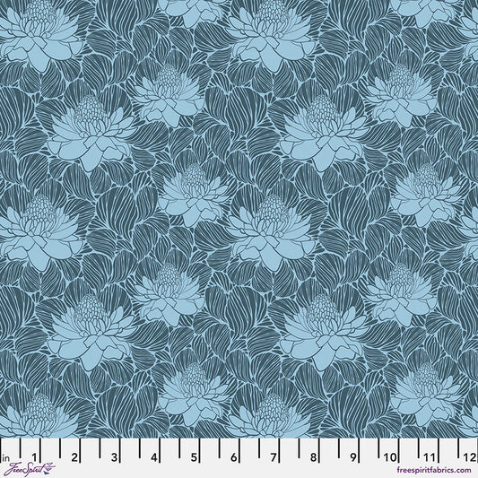 Waratah Grandeur (Slate) by Kirstin Kratz